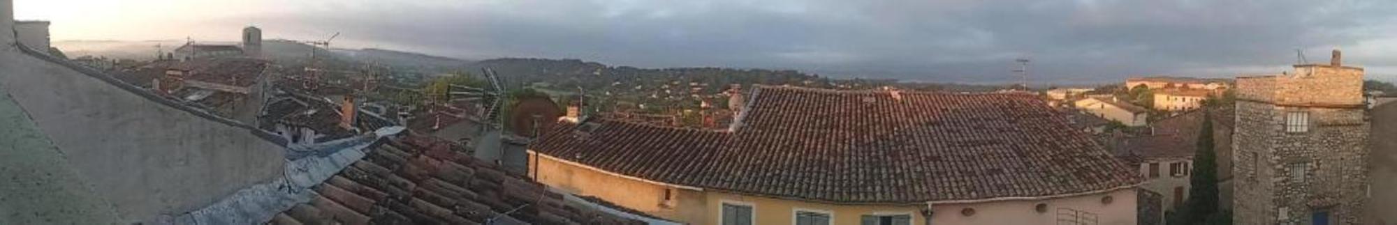 Duplex De Charme Avec Terrasse Au Coeur Du Village Lorgues Bagian luar foto
